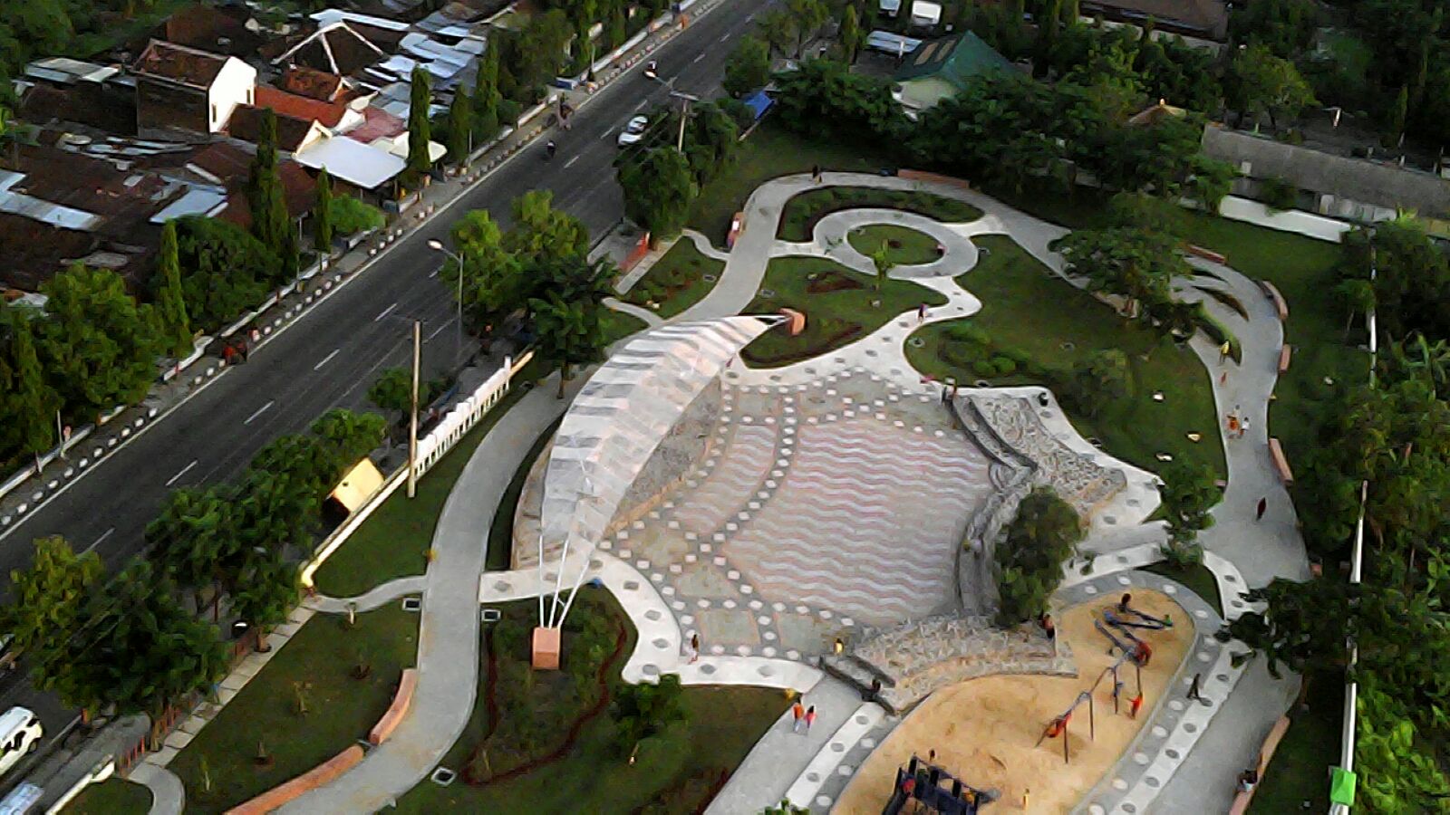Public Area<BR>Taman Rajekwesi